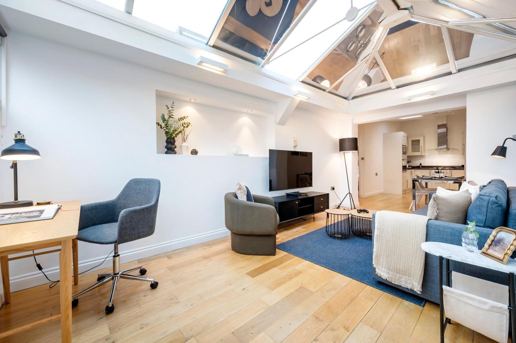 Appartamento 2 Bedr, 3 Beds, 2 Bath Covent Garden 3-min Subway Londra
