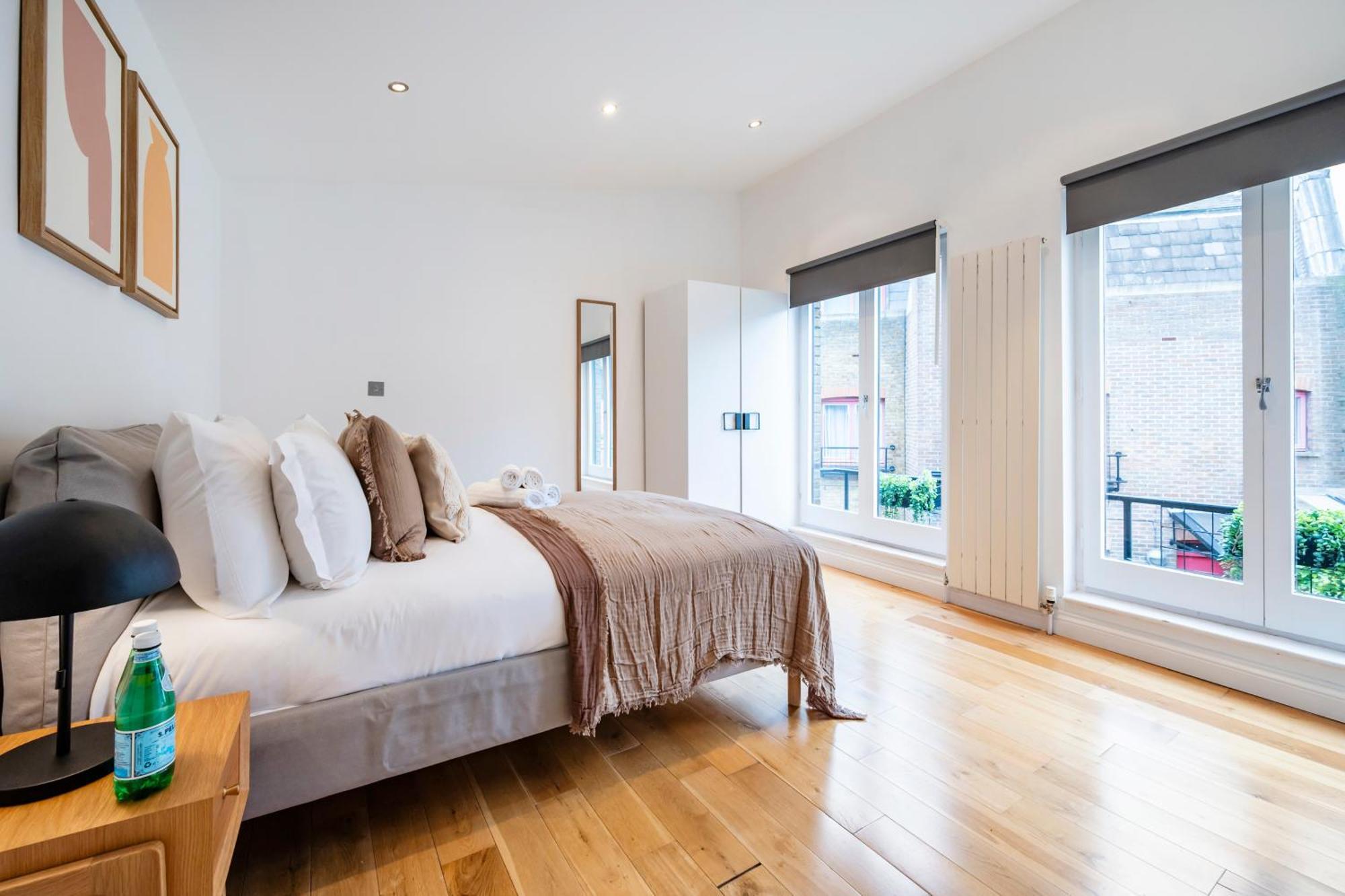 2 Bedr, 3 Beds, 2 Bath Covent Garden 3-min Subway Appartamento *