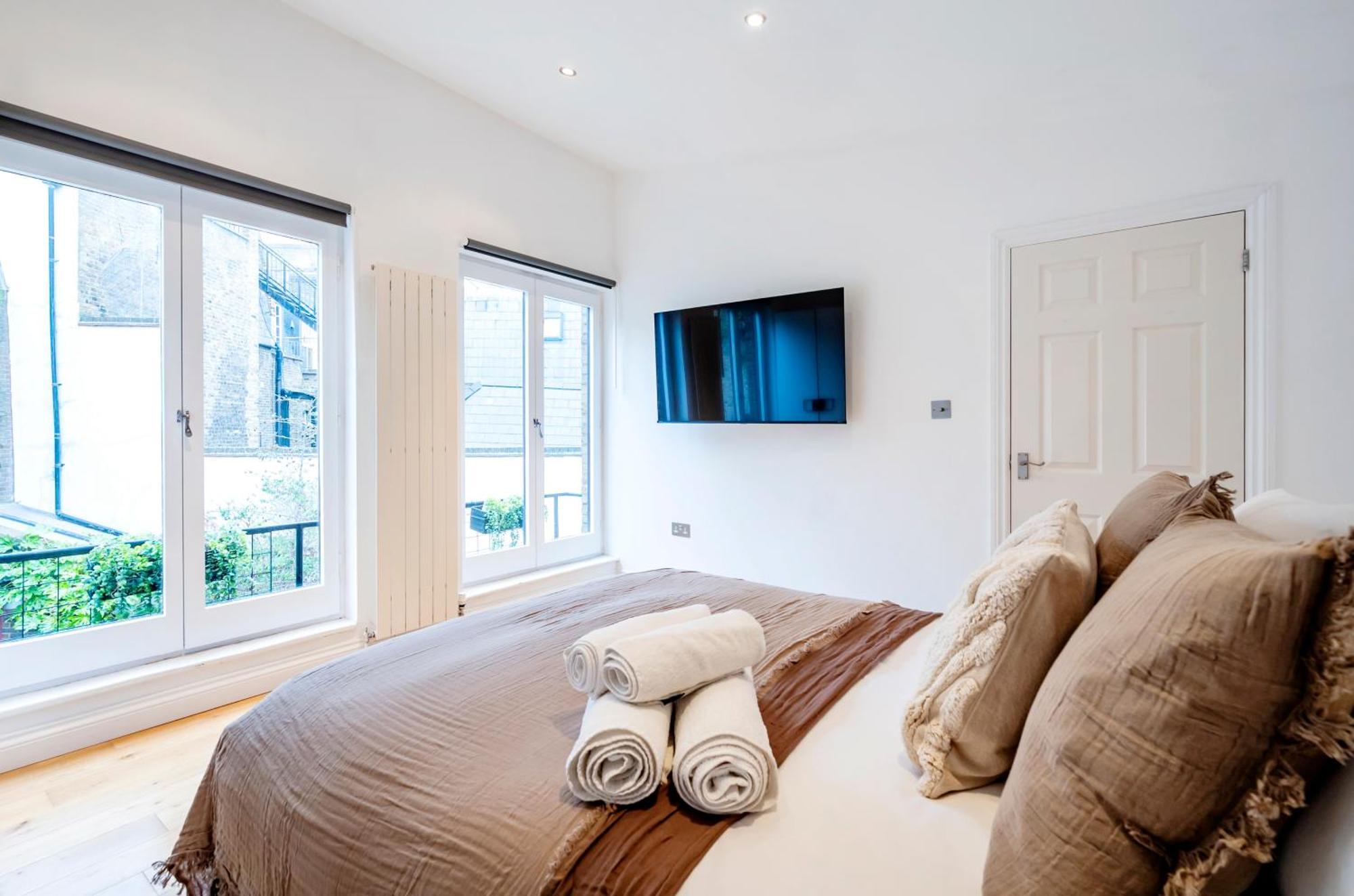 2 Bedr, 3 Beds, 2 Bath Covent Garden 3-min Subway Appartamento Londra